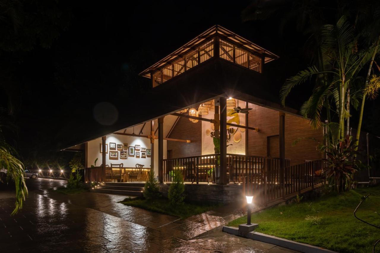 Shanthi Kunnj Riverside Exotica Chikmagalur Exterior photo